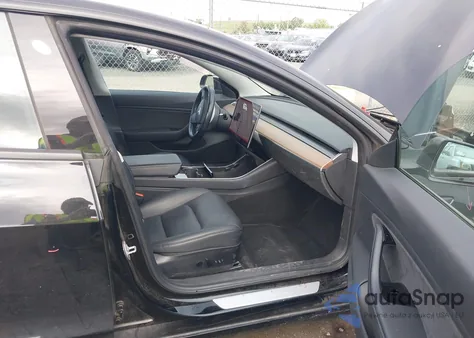 2018 Tesla Model 3 Long Range/Performance из США, поврежденный, VIN 5YJ3E1EB6JF179842